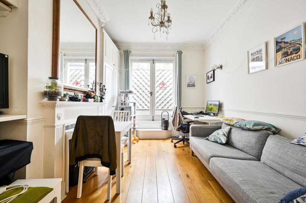 Apartment in London - View 4