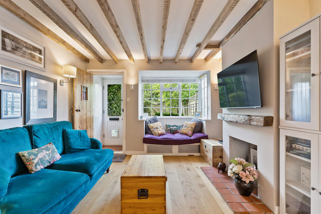 Main image of property: Albion Cottages, Cookham, SL6