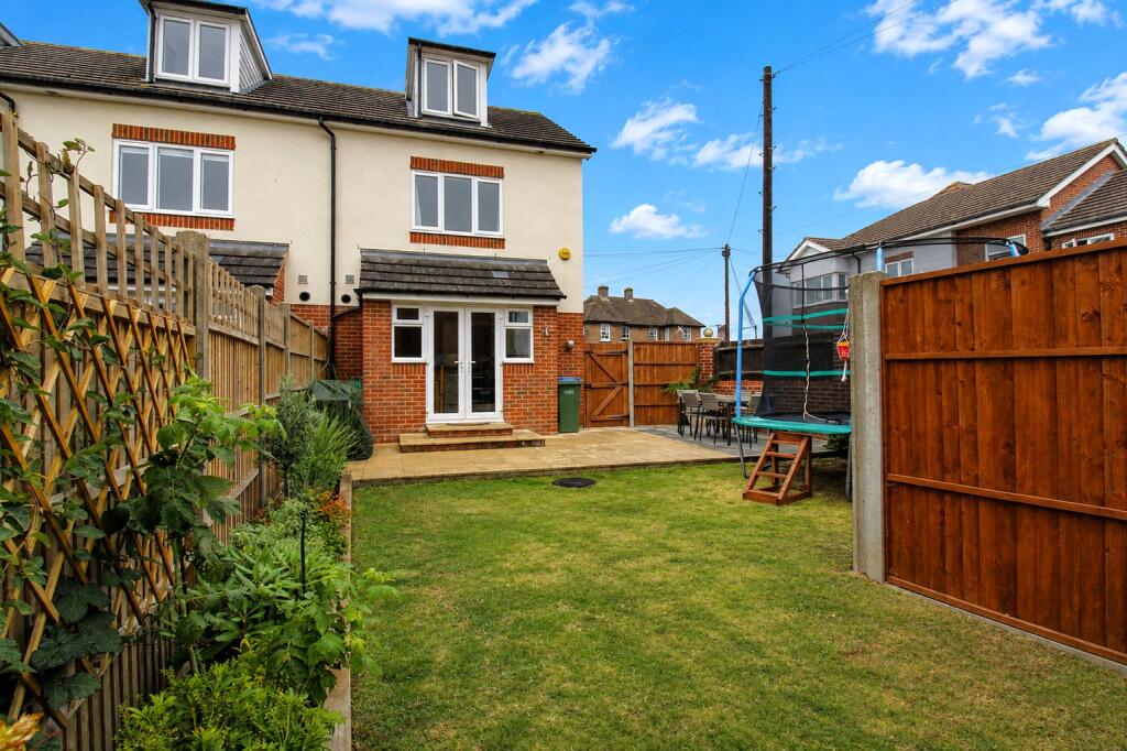 House in Portsmouth - View 4