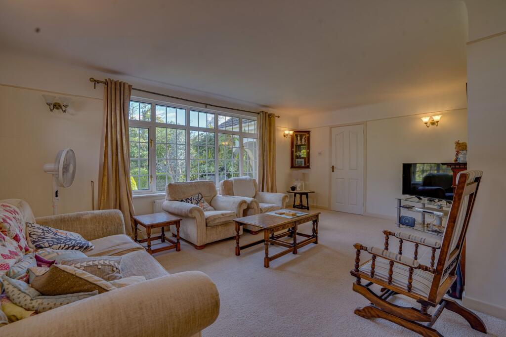 House in Southampton - View 5