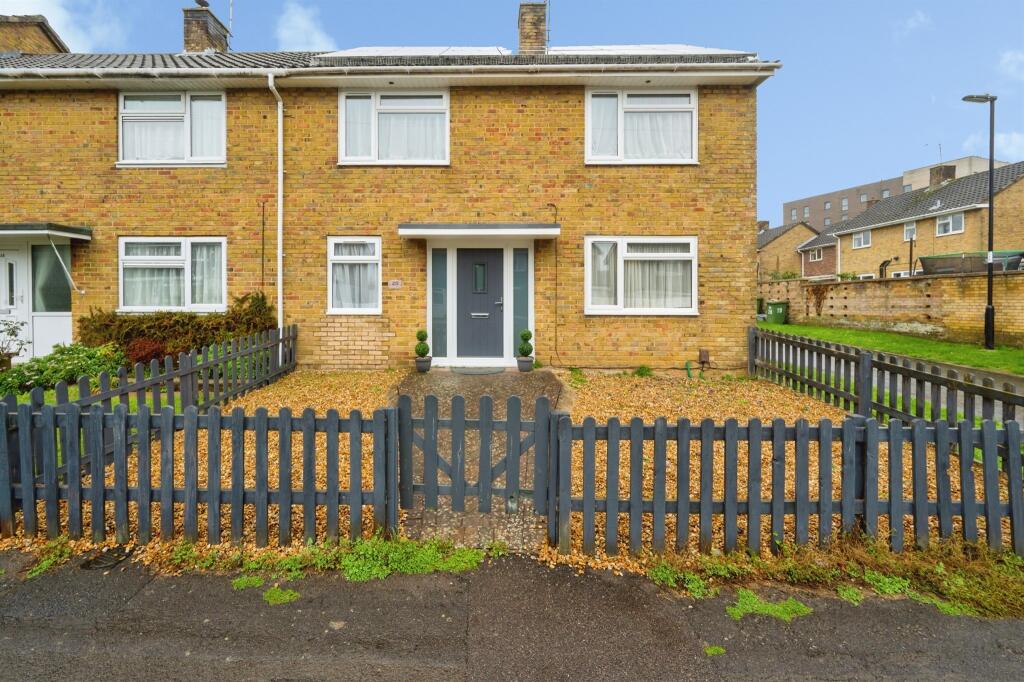 Main image of property: Roundhill Close, Southampton