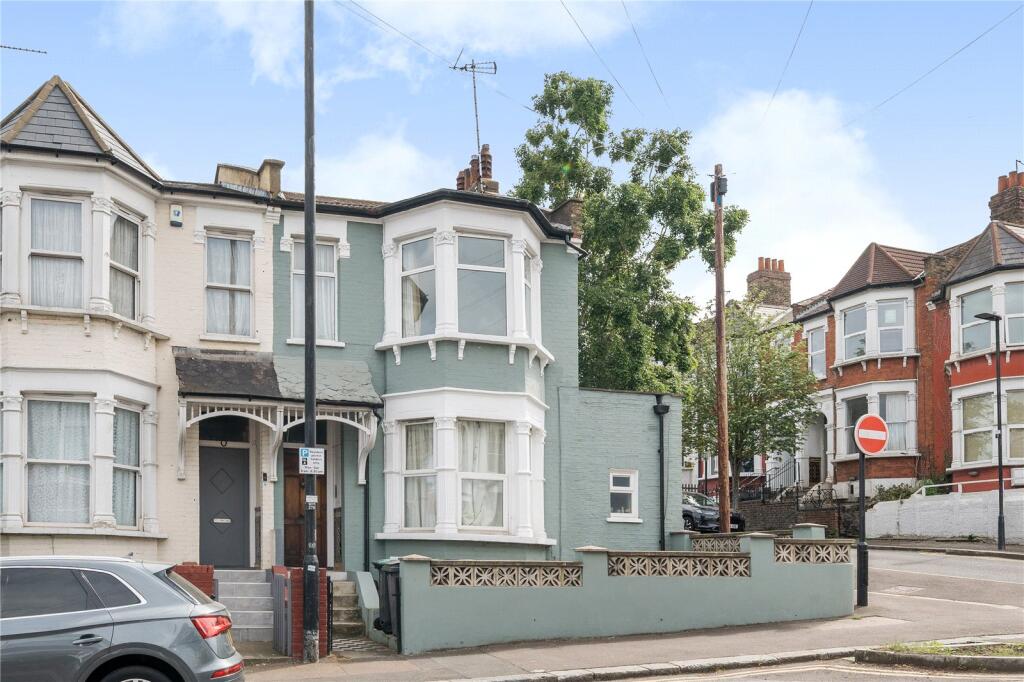 Main image of property: Wightman Road, London, N8