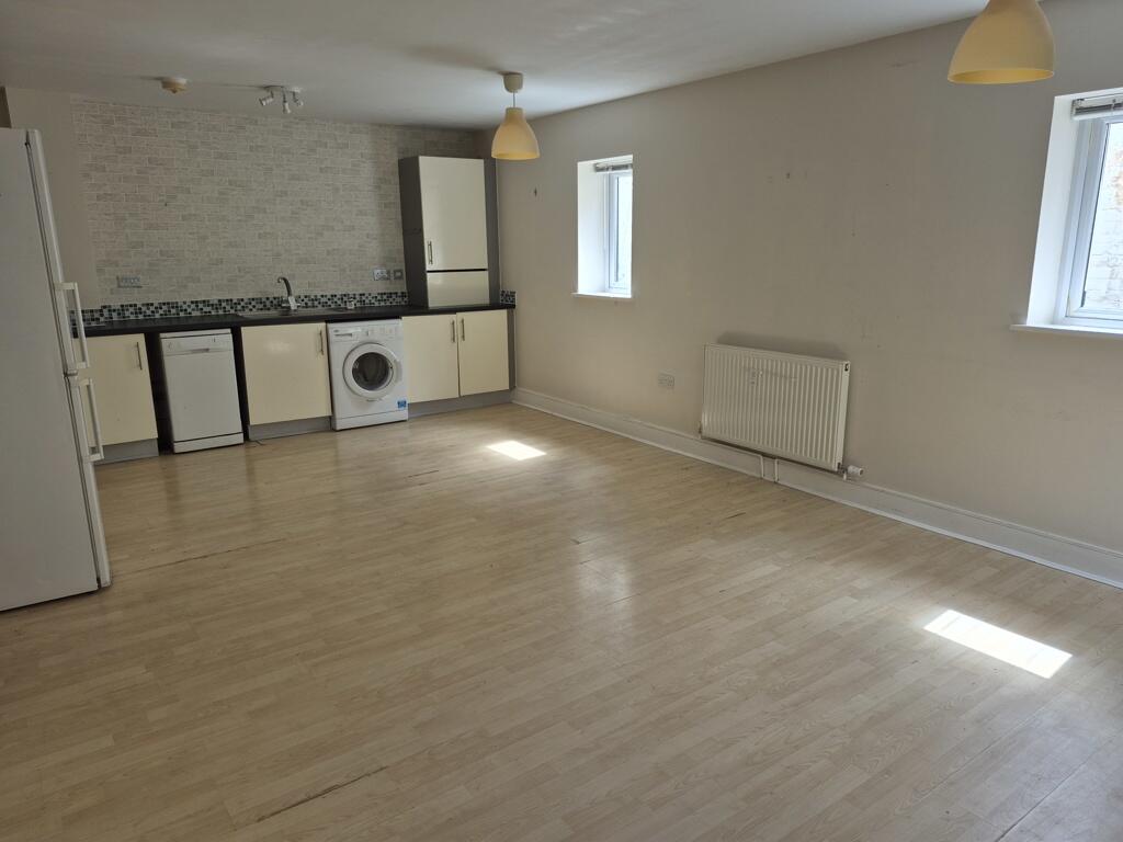 Apartment in Maidstone, Kent - View 2