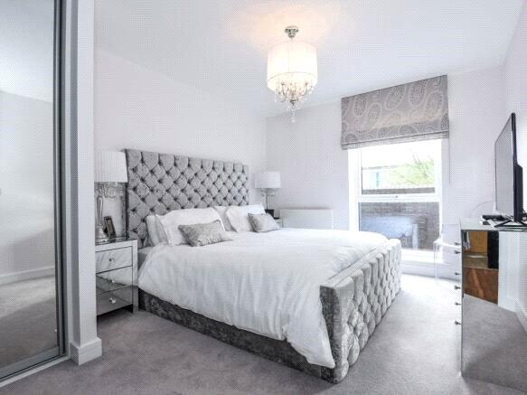 Apartment in Reading - View 5