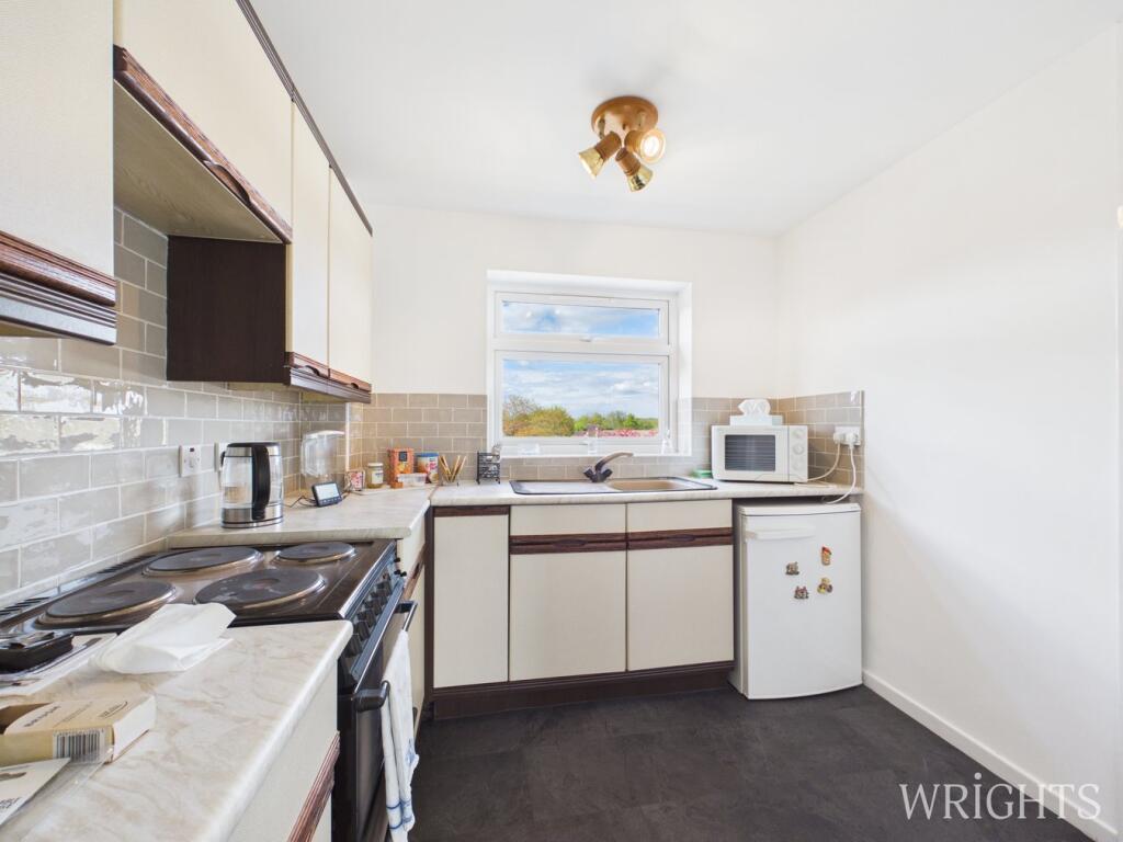 Apartment in Welwyn Hatfield, Haldens - View 4