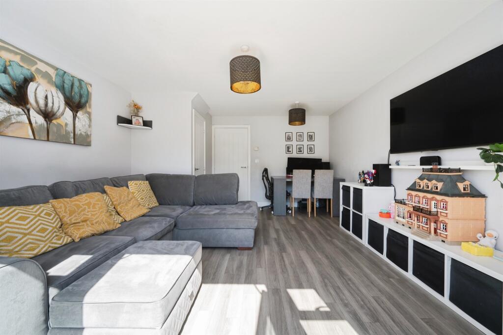 House in Winchester, Colden Common - View 4
