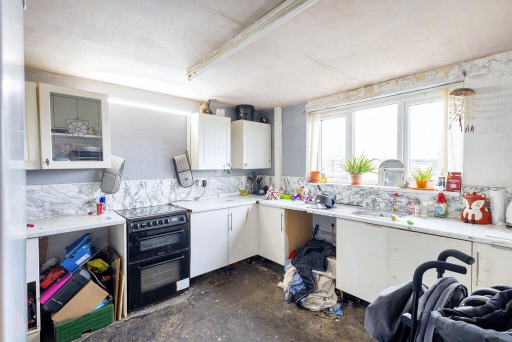 St. Andrews Road, Castleford, WF10 photo 4