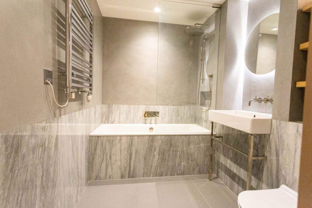 Main image of property: Pilot Walk, North Greenwich, London, SE10