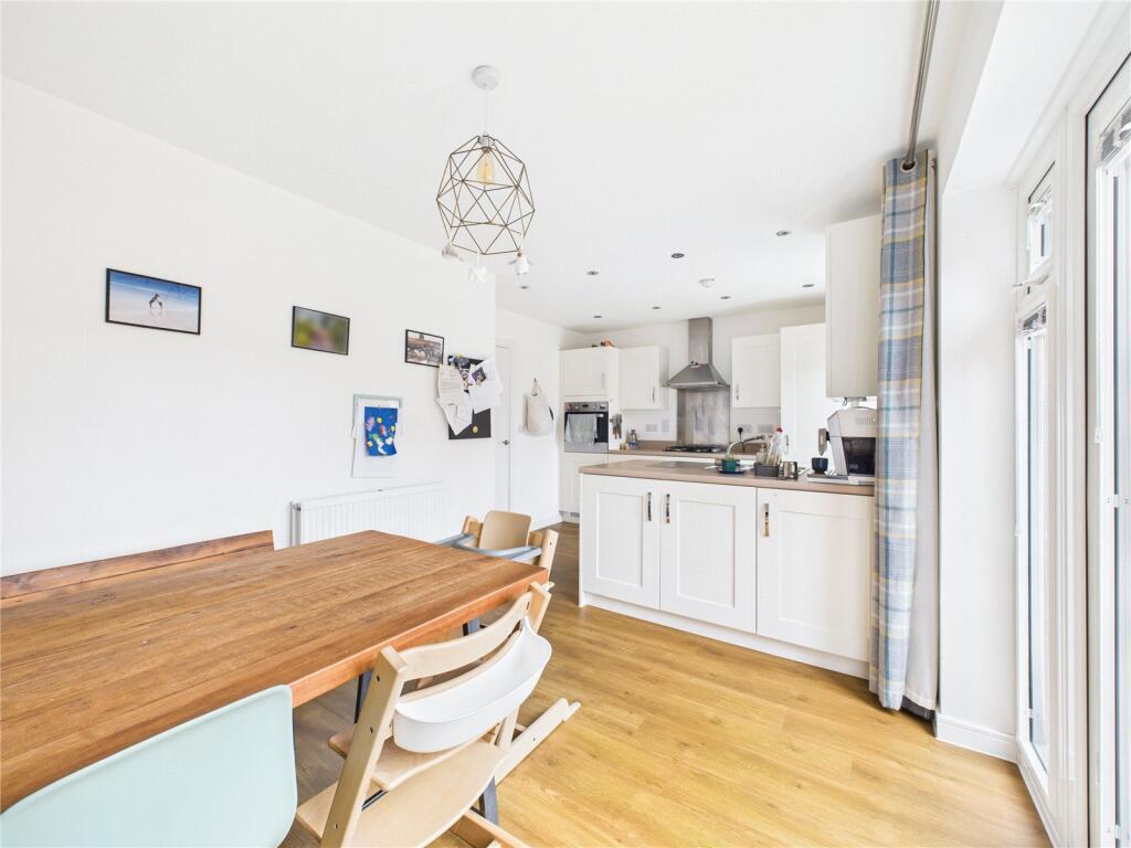 Faithfields Close, Hanham, BS15 photo 4