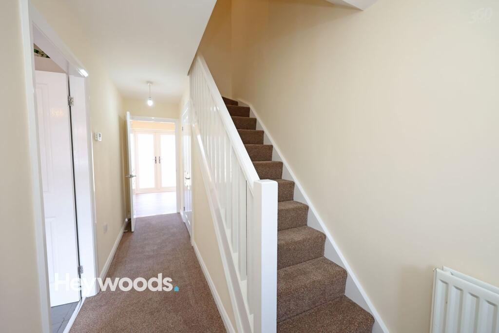 House in Stoke-on-Trent - More