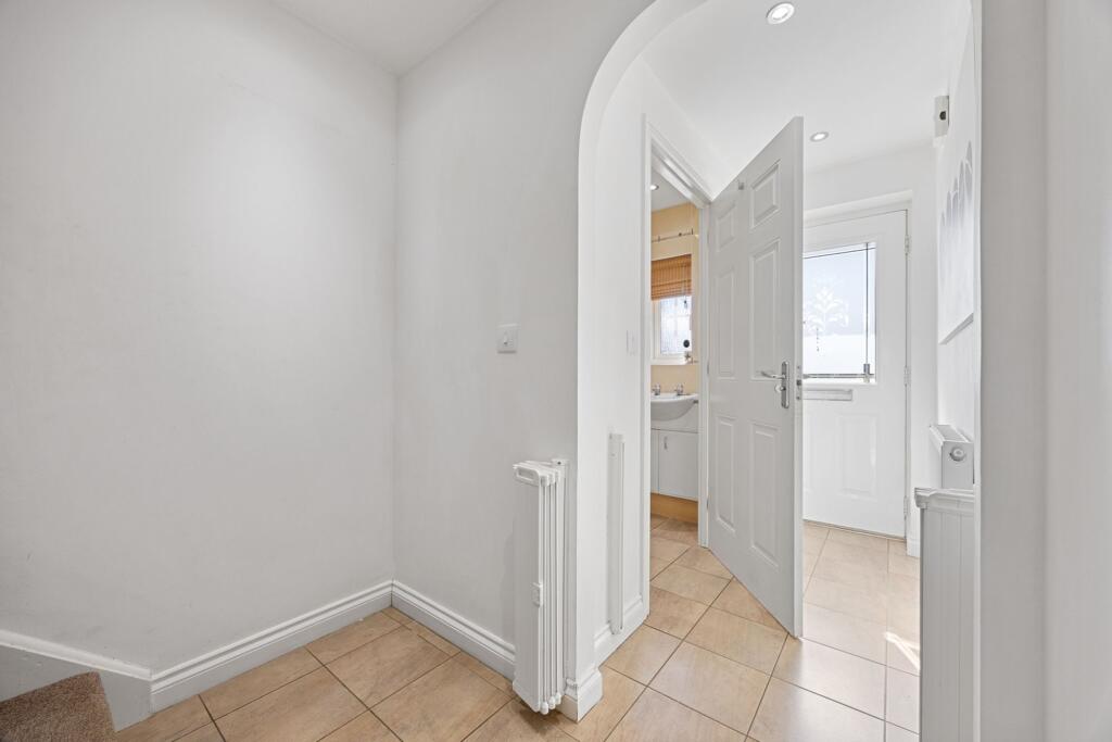 House in Llantwit Fardre, St David's Manor Estate - More