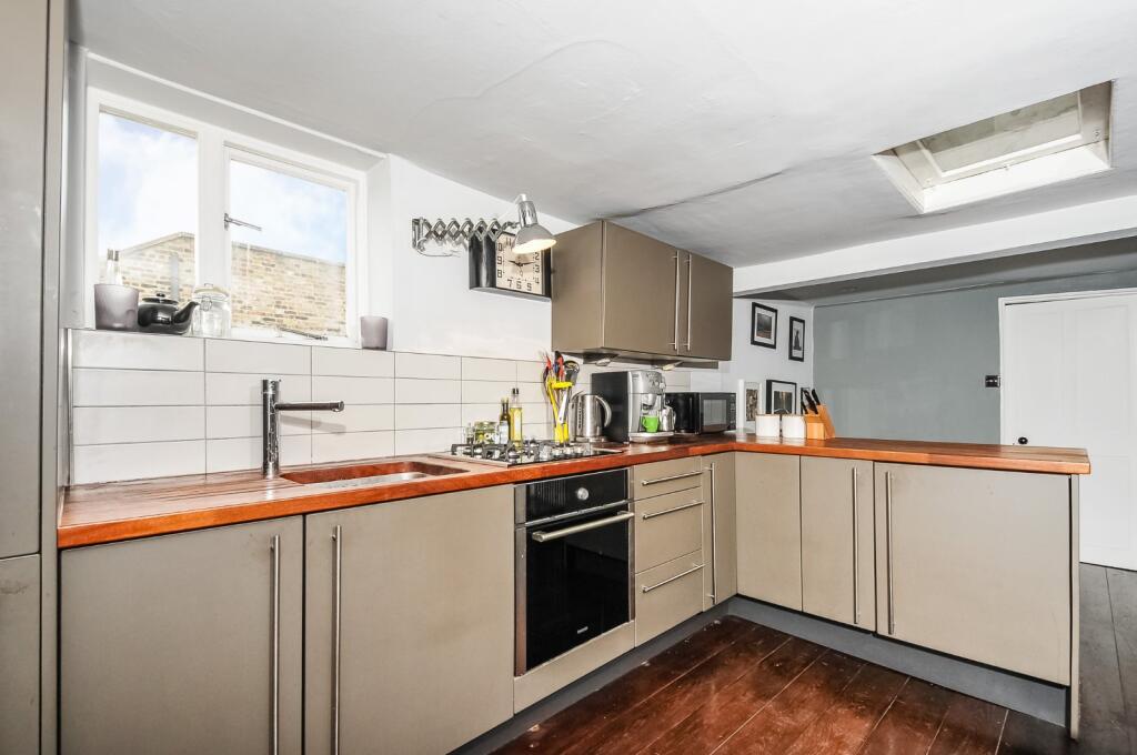 Main image of property: Clapham Road, Stockwell, London, SW9