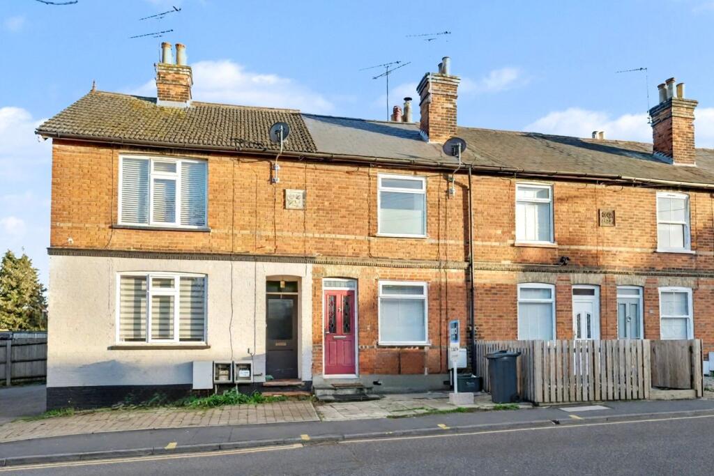 Main image of property: Beehive Lane, Great Baddow, Chelmsford, CM2
