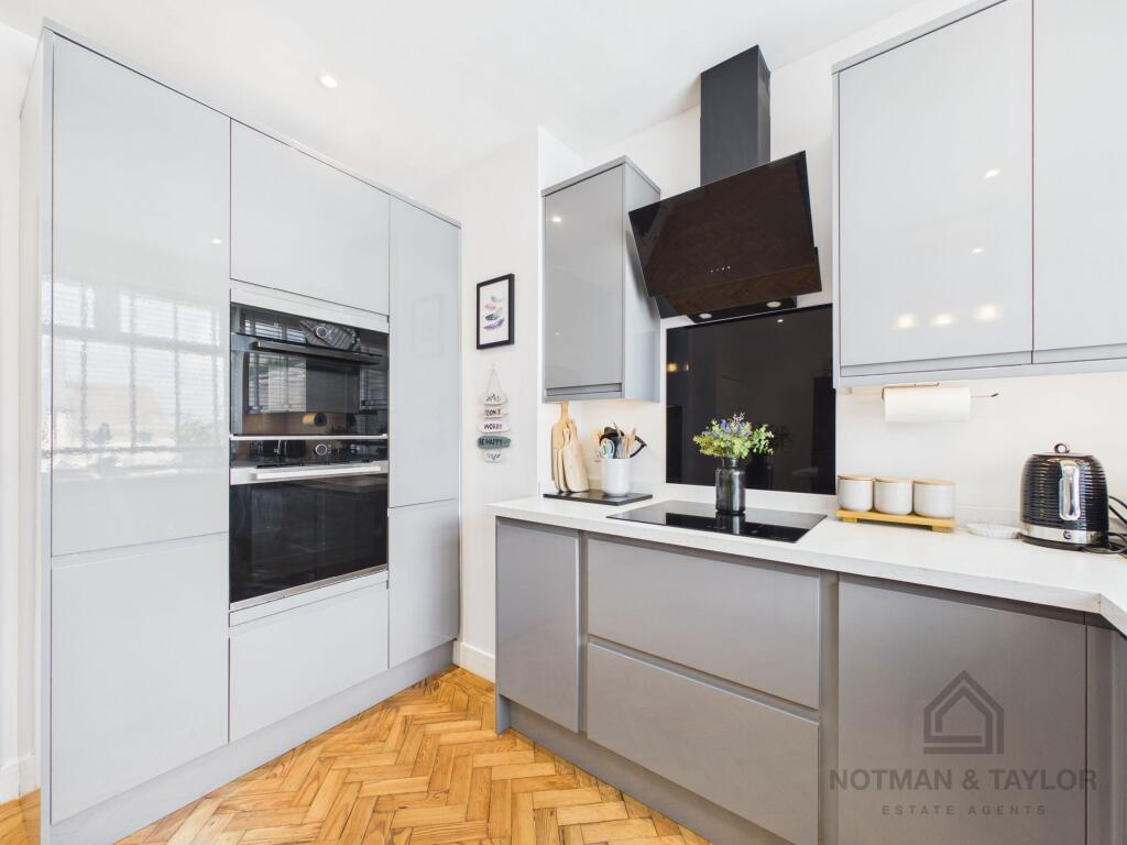 House in Torpoint - More