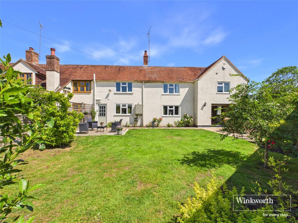 Main image of property: Mudgate Cottage, Hollingsworth, Newbury Road, Hampstead Norreys, RG18