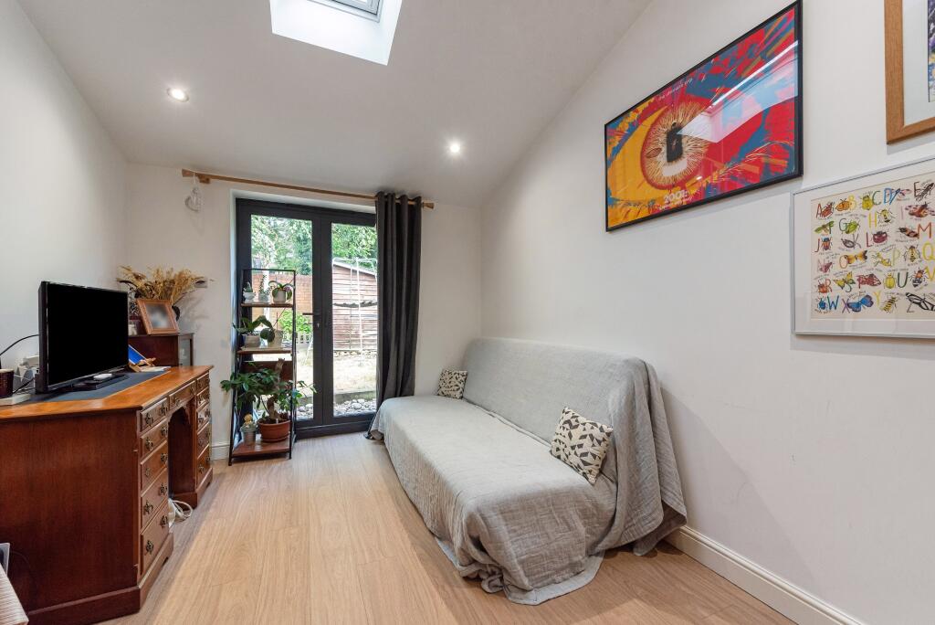 House in Southampton - View 5