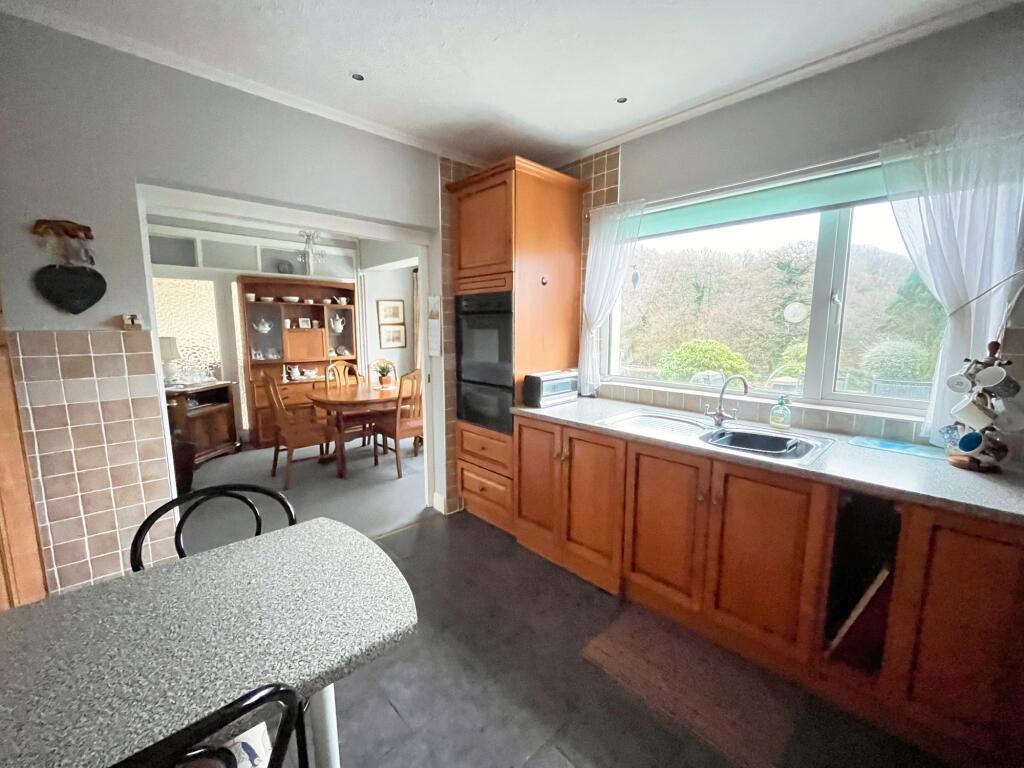 6 Glan Yr Afon, Pontyclun, CF72 9BJ photo 4