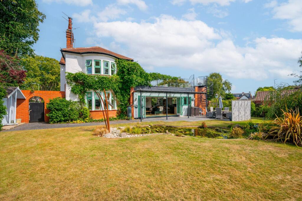 Acton Road, Pakefield photo 4