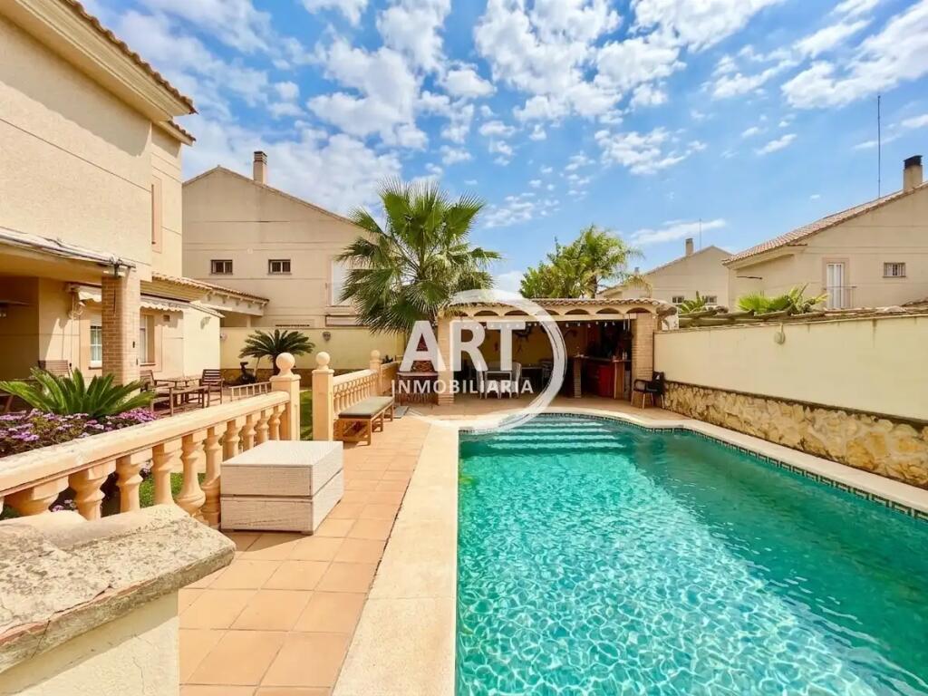 Main image of property: Valencia, Valencia, L`Eliana