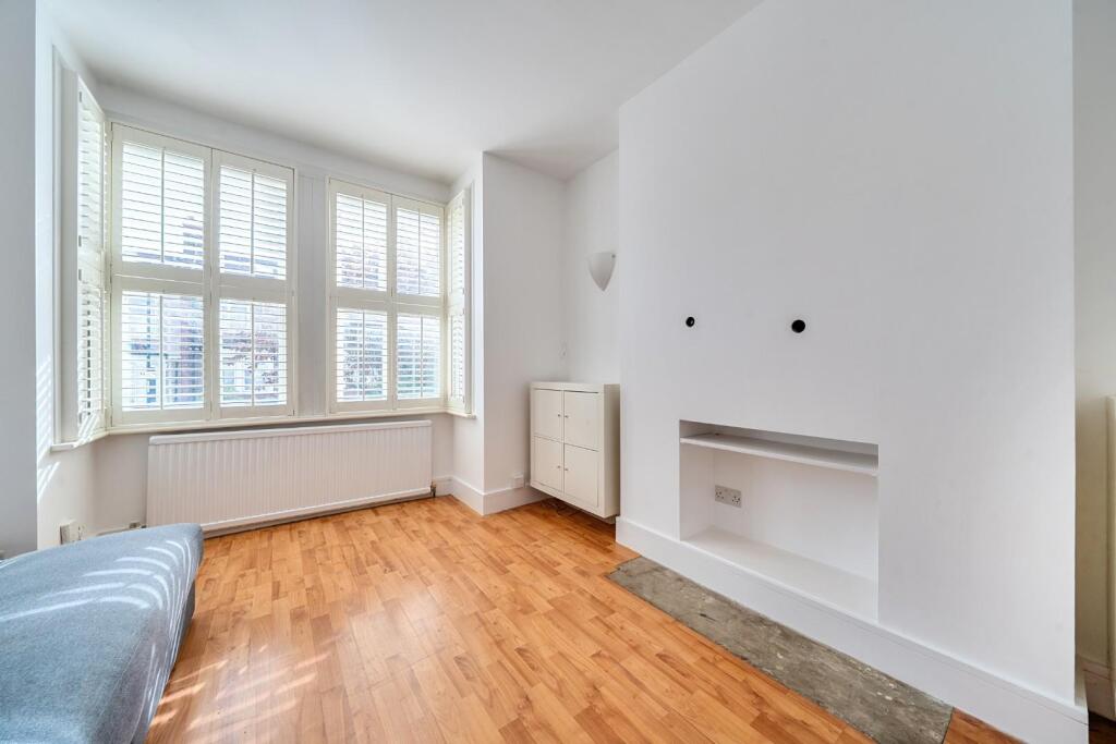 House in London - View 5
