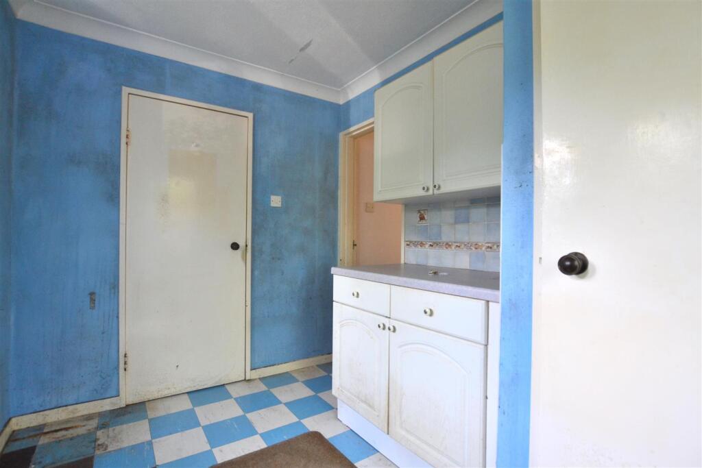 House in Hart, Jean Orr Court, Church Crookham - View 5
