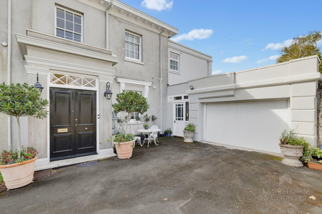 House in Plymouth - View 2