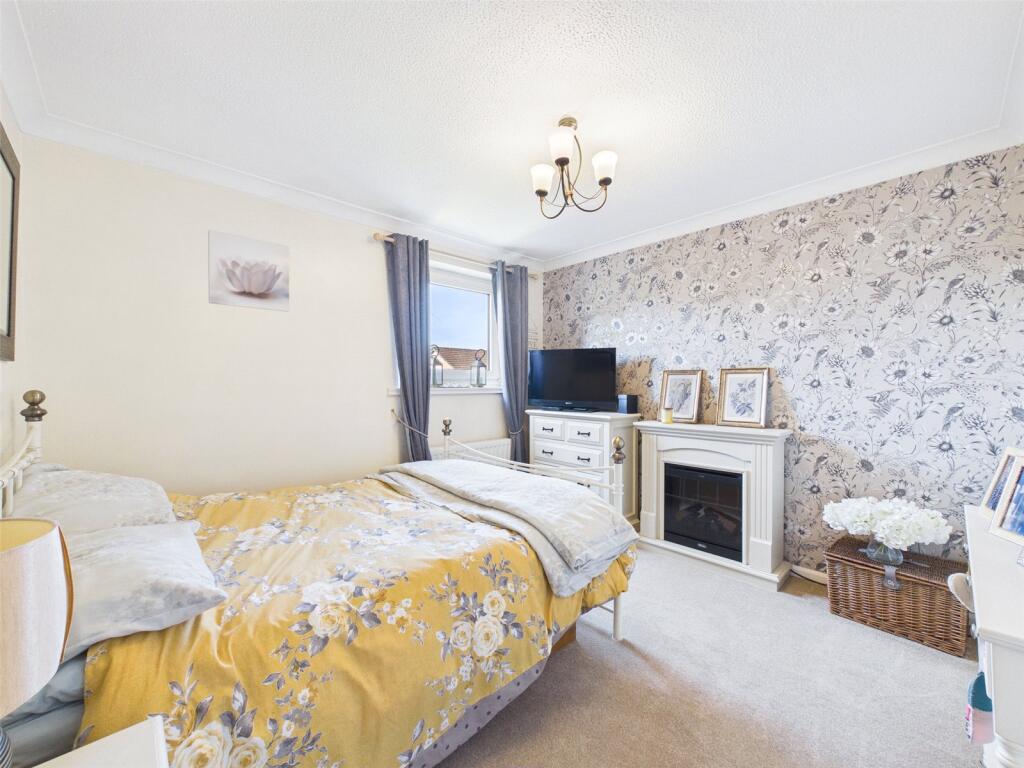House in Gloucester, Gloucestershire - View 2