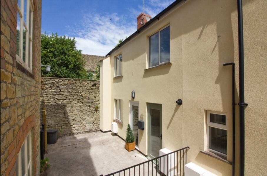 Main image of property: High Street, Malmesbury