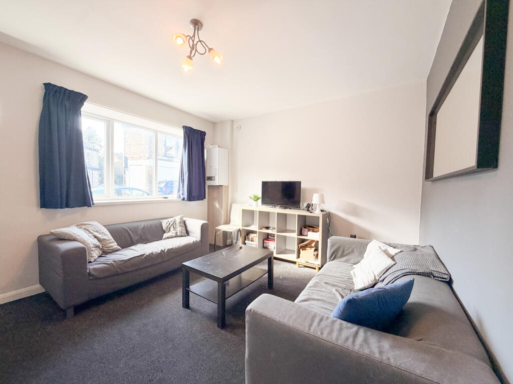 House in Sheffield, Steel Bank, Crookes - View 5