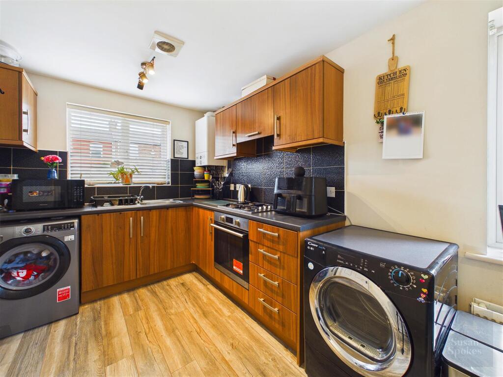 House in South Tyneside, North East - More