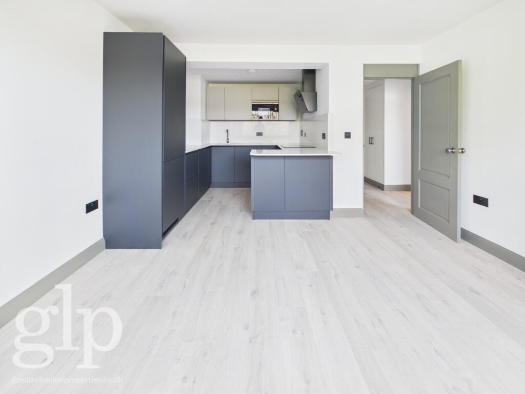 Apartment in London - View 5