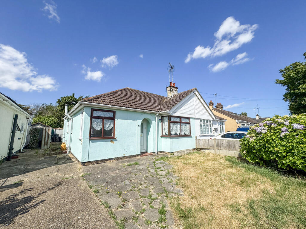 2-bed semi-detached on Wells Avenue, Southend-on-Sea, SS2 6, £300,000