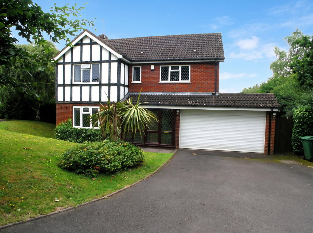 Main image of property: HALESOWEN, Lapal Lane North
