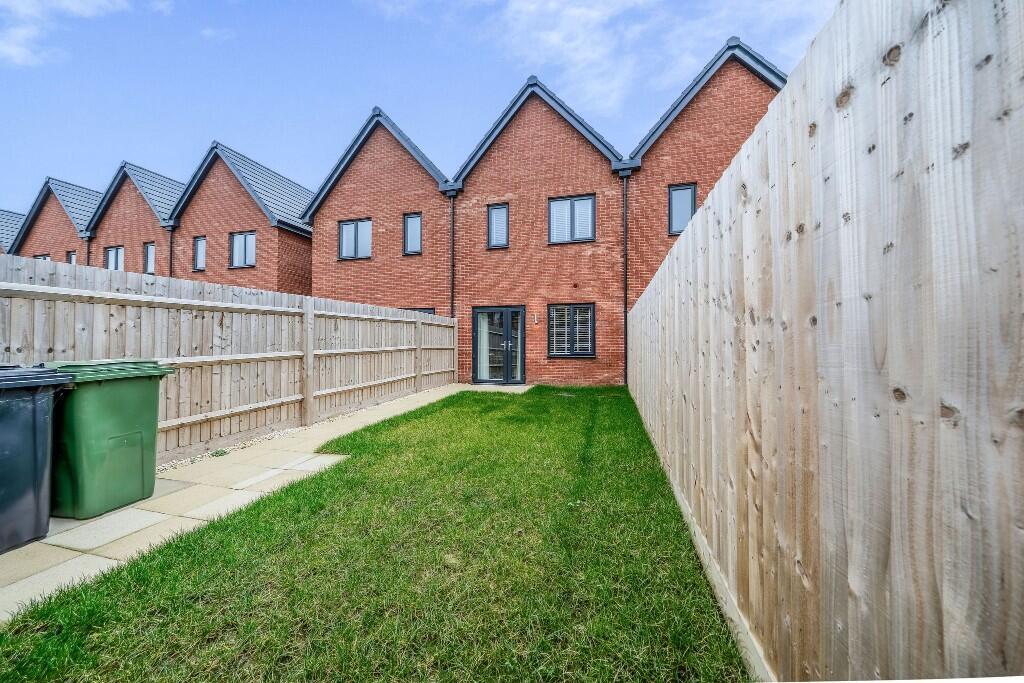 Newcourt Road, 
Peterborough, 
PE7 7AD
 photo 3