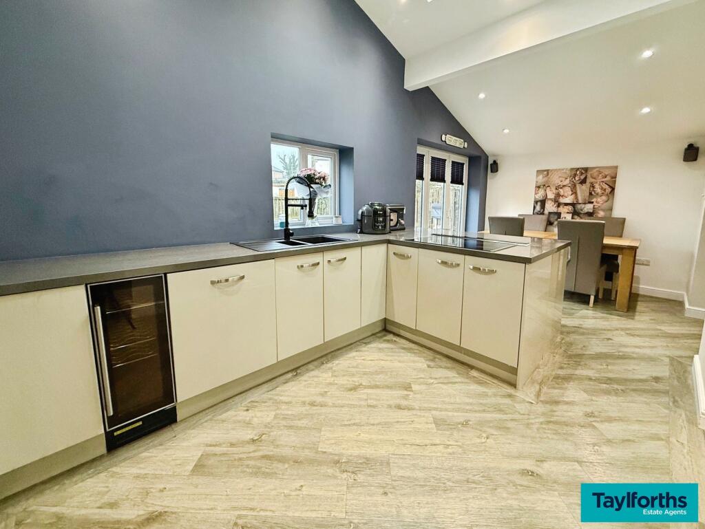 Blakeley Crescent, Barnoldswick, BB18 photo 4