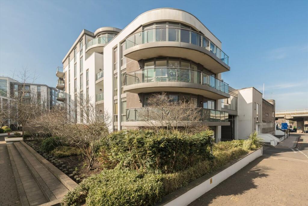 Main image of property: Clayponds Lane, Brentford