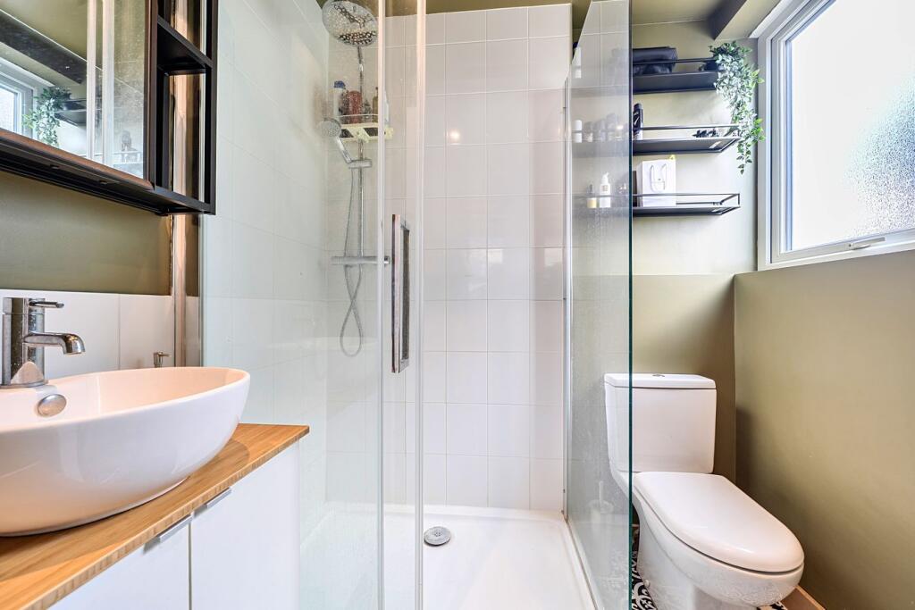 Apartment in London - View 4