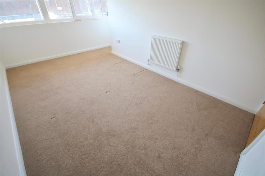 Apartment in Portsmouth - More
