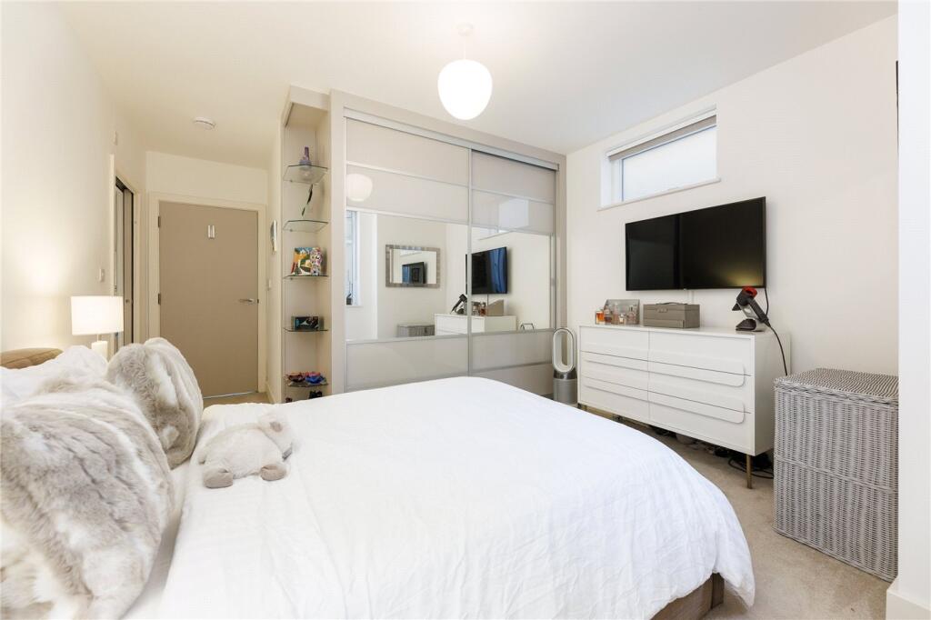 Apartment in London - View 4