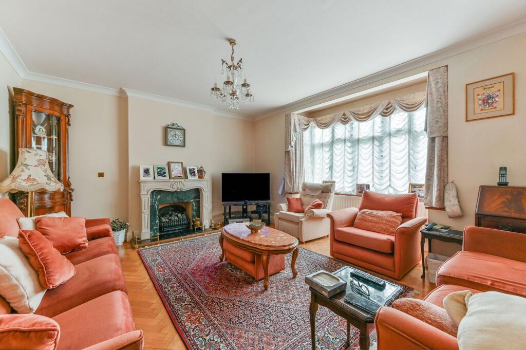 House in London - View 5