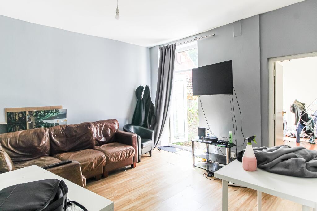 House in Pontypridd, Hawthorn - View 3