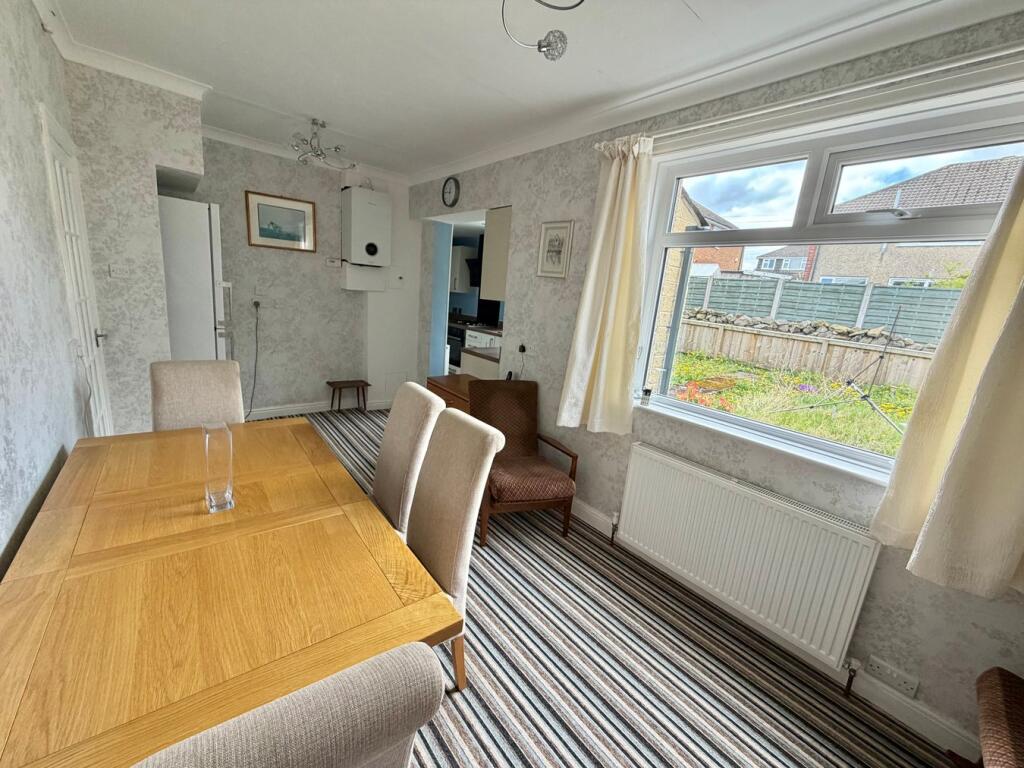 Florence Avenue, Wilsden, Bradford, BD15 photo 4