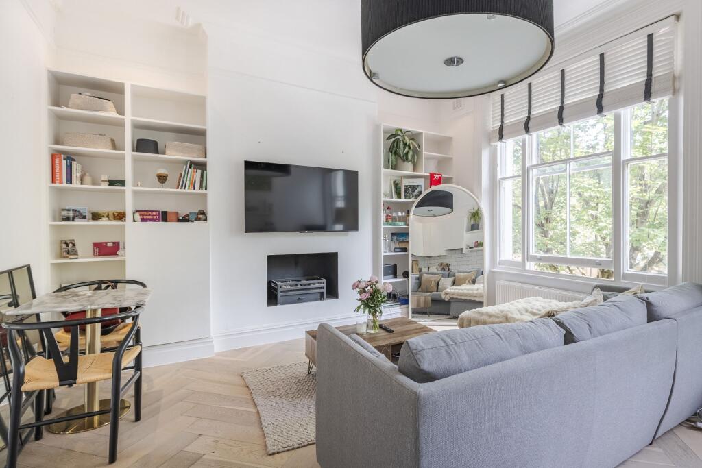 Apartment in London, Earl's Court - View 3