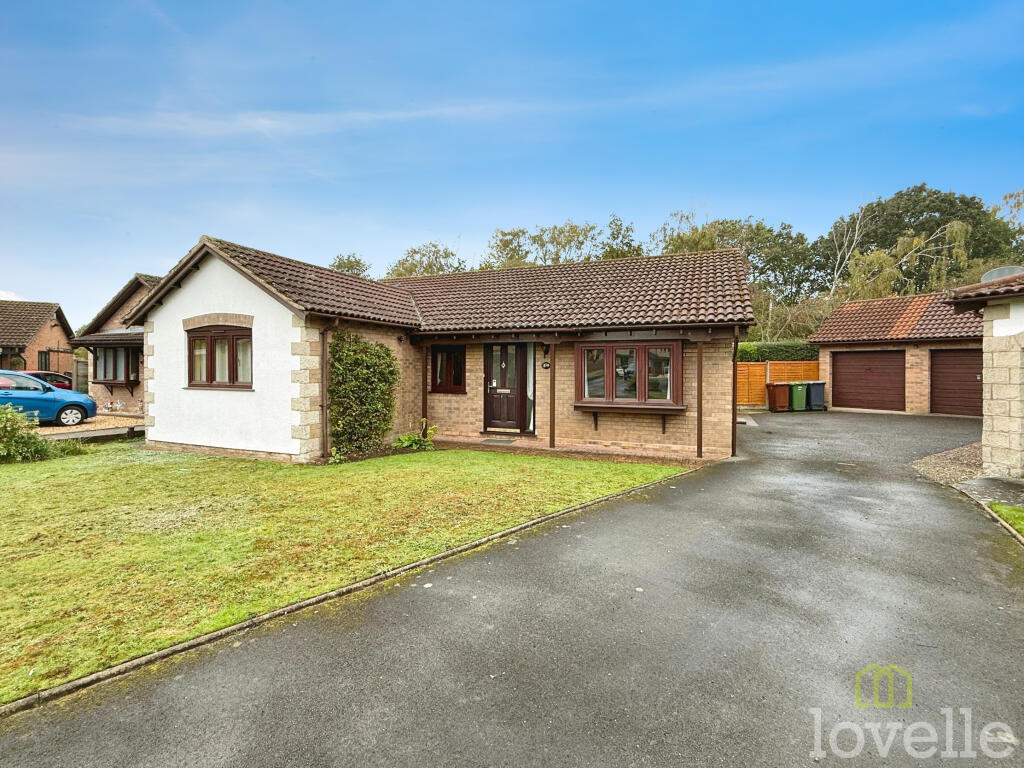 Main image of property: Ashworth Close, Lincoln, LN6