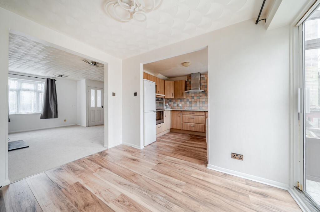 Dandelion Close, Gosport, Hampshire, PO13 - View 2