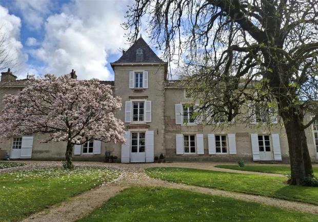 Main image of property: Melle, Deux-Sevres