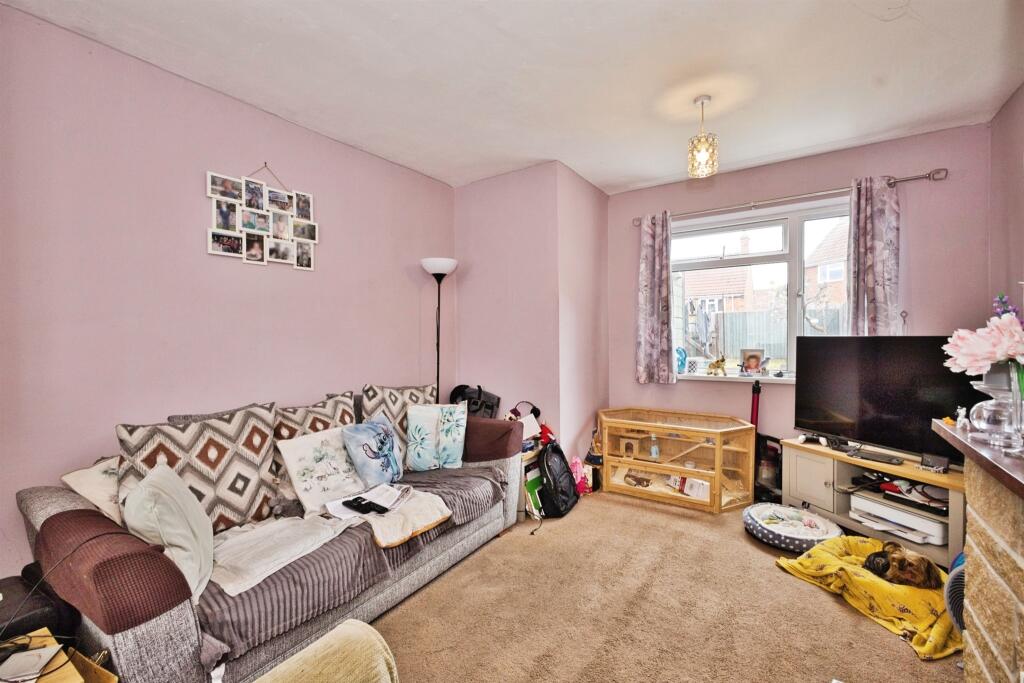 House in Yeovil, Somerset - View 3