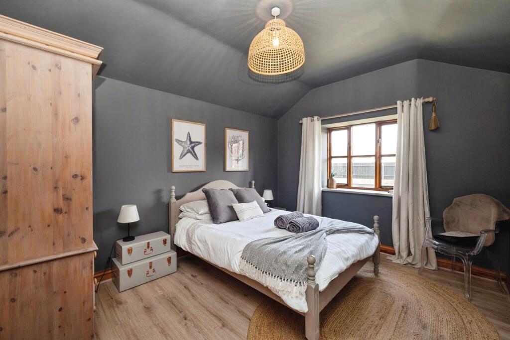 Cromer Road, Roughton, Norwich, Norfolk, NR11 photo 4