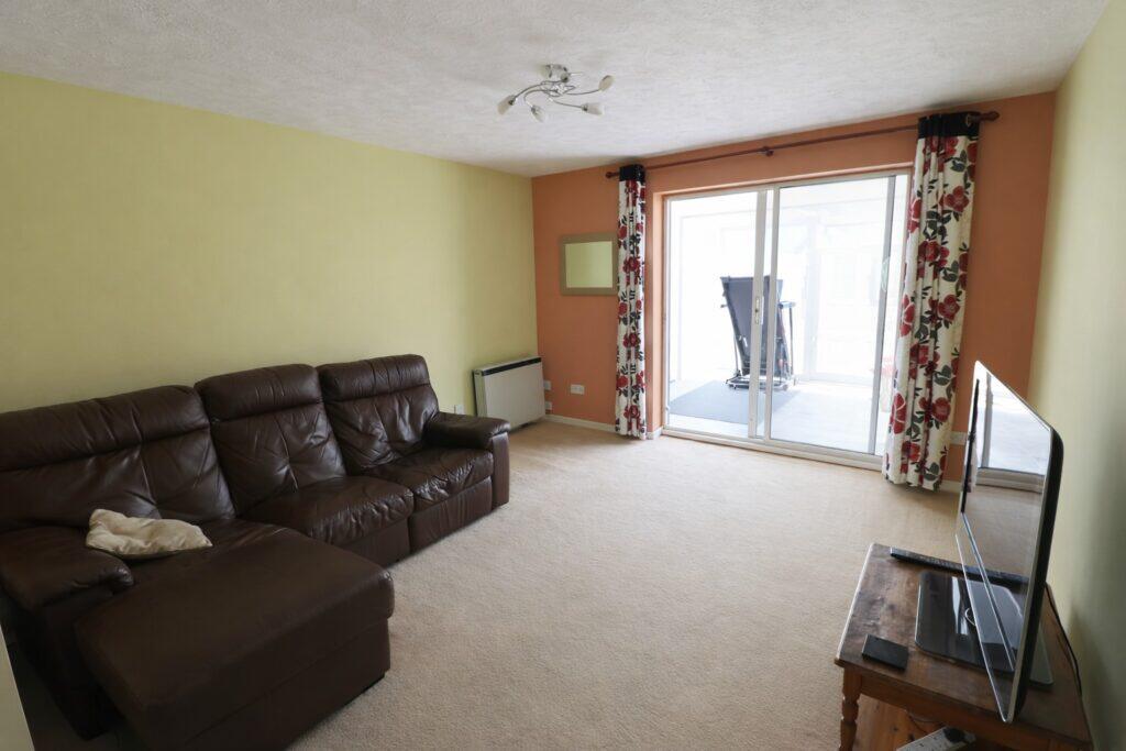 House in Havant, South Hayling - View 3