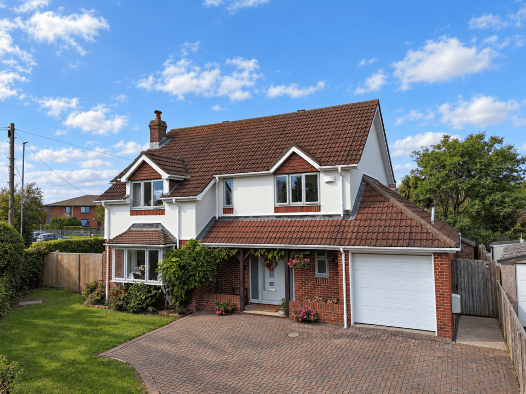 St Margarets Avenue, Christchurch, BH23